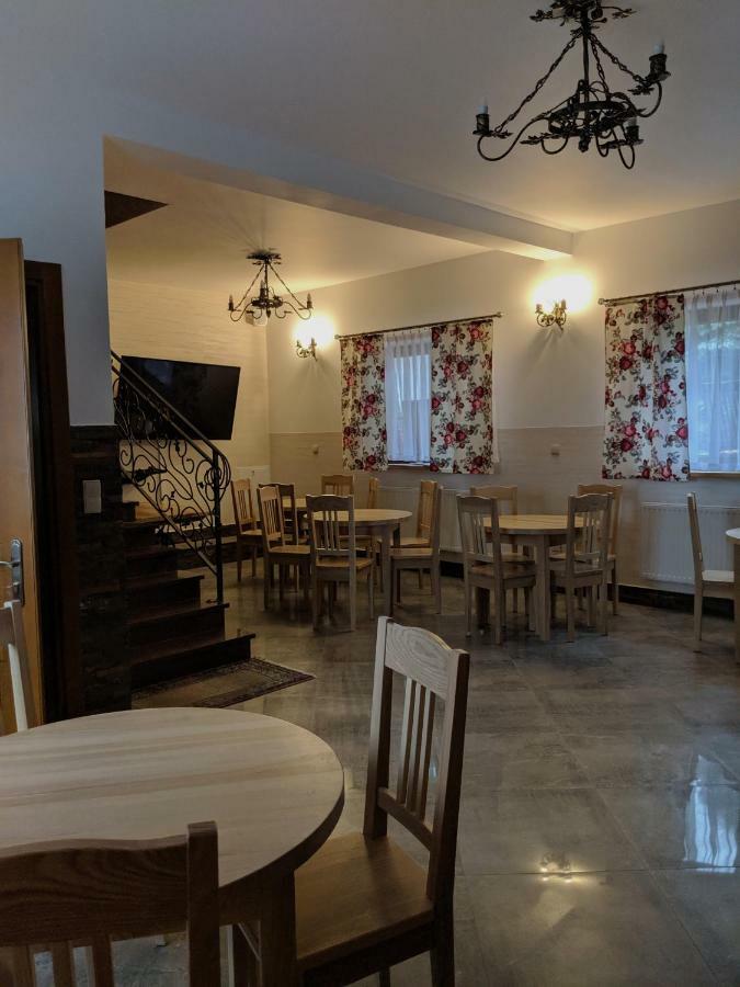 Pokoje Granaty Зомб Экстерьер фото